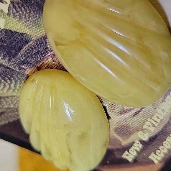 🤎 Vintage Hand Assembled Earrings - Picture 7 of 12